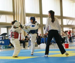 536340_430727573618113_100000426214671_1468622_207011903_n21-300x254 Taekwondo Barcellona: 3 medaglie ai Campionati Italiani Universitari