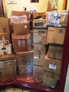 78_vetrina-con-fumetti_porzione-1-225x300 Fumettomania: "Crowdfunding terminato, ma il progetto prosegue"