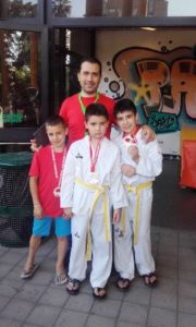 cappellanotaekwondoo-180x300 Campionato Internazionale: il Centro Taekwondo Barcellona P.G.conquista il podio 15 volte