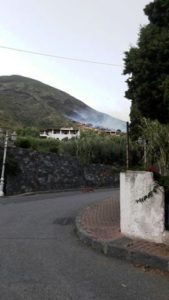 WhatsApp-Image-2016-09-16-at-19.08.08-169x300 Salina: divampa vasto incendio a Valdichiesa