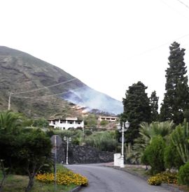 WhatsApp-Image-2016-09-16-at-19.11.52 Salina: divampa vasto incendio a Valdichiesa