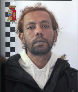 hassan-yassir-farah--255x300 Messina. La Polizia arresta 33enne rapinatore sudanese ricercato in Europa