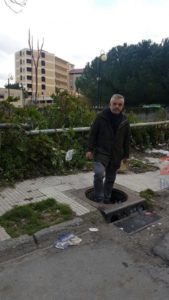tombinoviaCattafi-169x300 Segnalato tombino senza coperchio nei pressi dell'Ospedale Cutroni Zodda