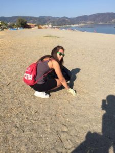 spiaggia-2-225x300 Furnari. Parte con il movimento "Cinquesei" il progetto di sensibilizzazione sulla pulizia delle spiagge
