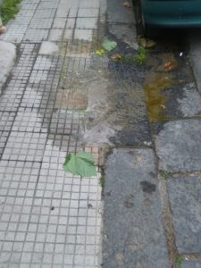 IMG-20180613-WA0024-225x300 Barcellona, copiosa perdita d'acqua in via La Marmora