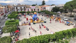 piazza-dei-martiri-Locri-300x169 Basket giovanile, prestigioso quarto posto per l'Alias Barcellona al torneo Ionicup Arena di Locri