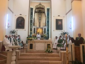 WhatsApp-Image-2018-10-31-at-08.35.03-3-300x225 S. Venera, via alla "Missione Popolare". Il Vescovo ai giovani: "Siate audaci!"